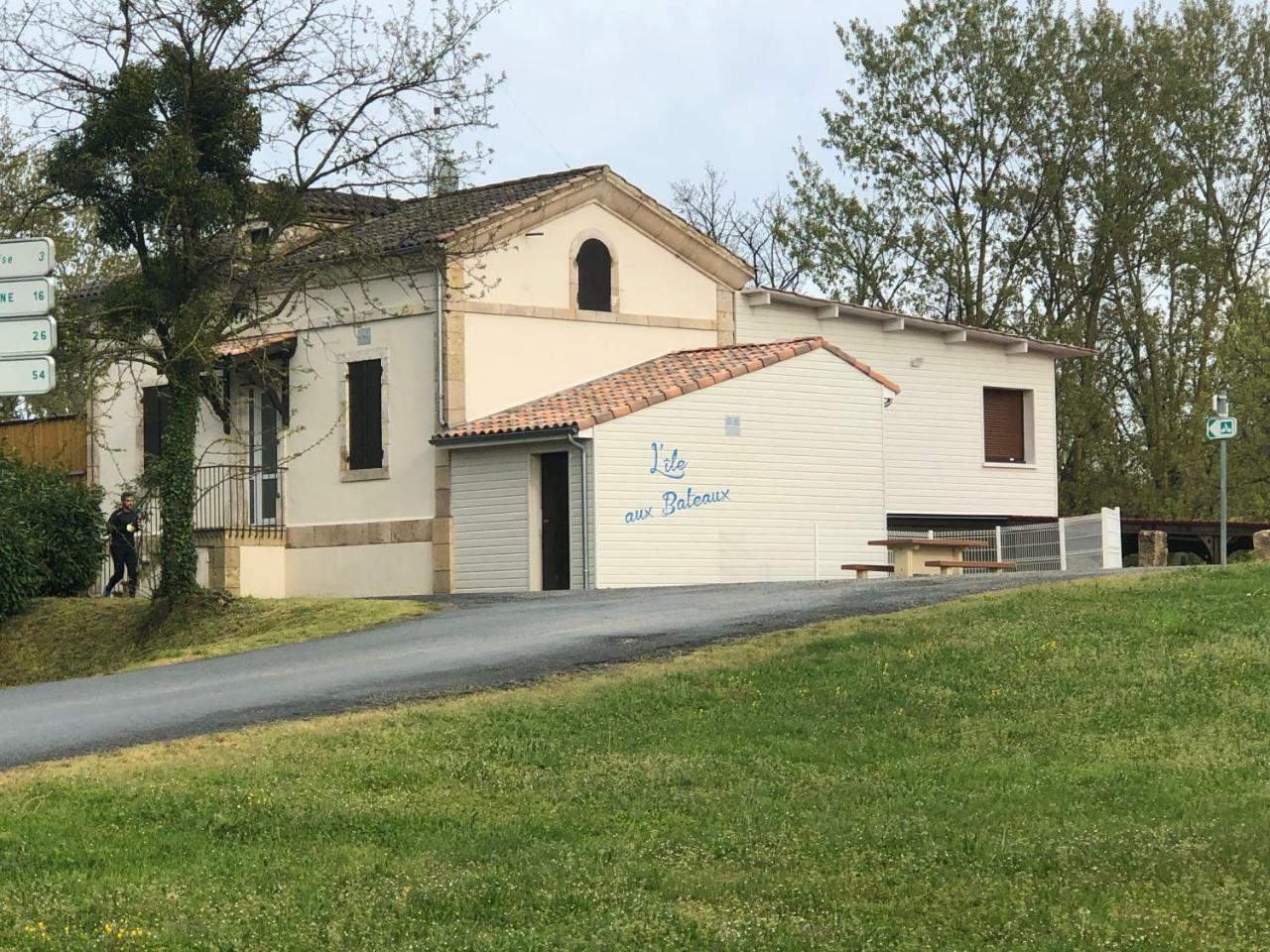 Buzet-sur-Baise L'Ile Aux Bateaux Bed & Breakfast エクステリア 写真