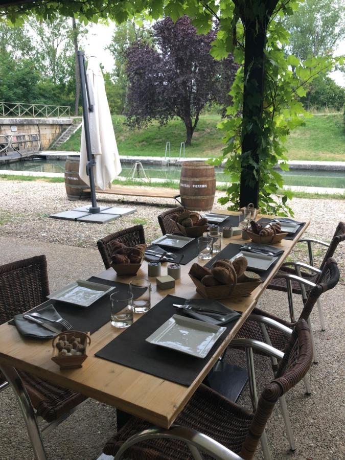 Buzet-sur-Baise L'Ile Aux Bateaux Bed & Breakfast エクステリア 写真